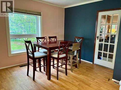 408 Third Street W, Revelstoke, BC - Indoor Photo Showing Dining Room