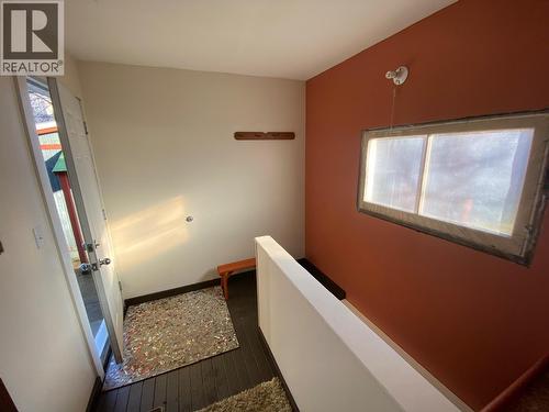408 Third Street W, Revelstoke, BC - Indoor Photo Showing Other Room