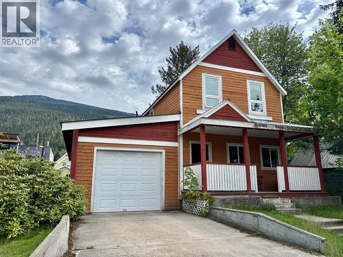 408 Third Street W, Revelstoke, BC - Outdoor With Deck Patio Veranda