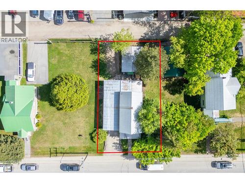 408 Third Street W, Revelstoke, BC - Outdoor
