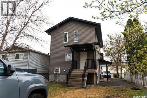 145 Mcintyre Street N, Regina, SK - Outdoor