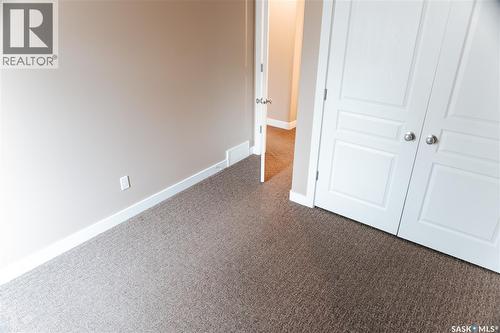 145 Mcintyre Street N, Regina, SK - Indoor Photo Showing Other Room