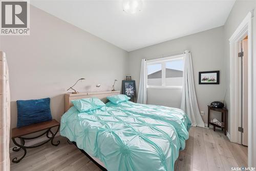8 320 3Rd Street, Osler, SK - Indoor Photo Showing Bedroom