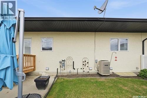 8 320 3Rd Street, Osler, SK - Outdoor