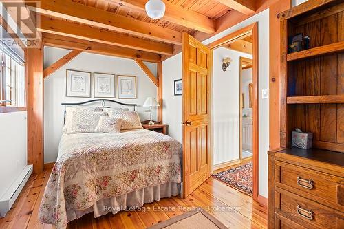North bedroom on upper floor - 50 Nippissing Ridge Road, Tiny, ON - Indoor Photo Showing Bedroom