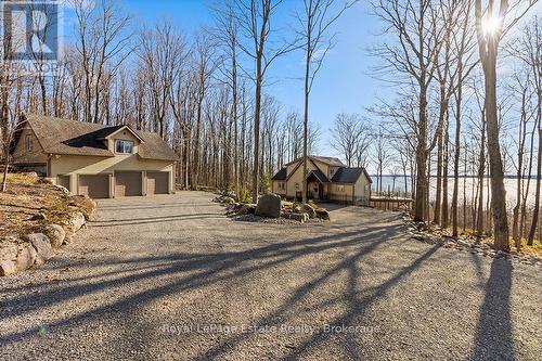House with separate three car garage - 50 Nippissing Ridge Road, Tiny, ON - Outdoor
