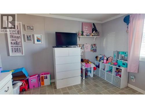 10074 99 Street, Taylor, BC - Indoor