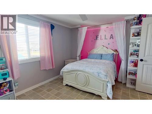 10074 99 Street, Taylor, BC - Indoor Photo Showing Bedroom