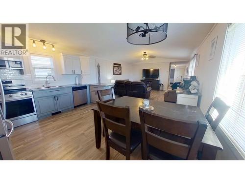 10074 99 Street, Taylor, BC - Indoor