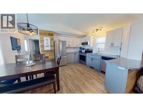10074 99 Street, Taylor, BC - Indoor Photo Showing Other Room