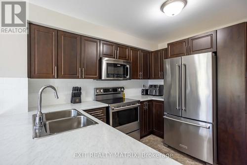 9 - 2224 Marble Crescent, Clarence-Rockland, ON - Indoor Photo Showing Kitchen With Stainless Steel Kitchen With Double Sink With Upgraded Kitchen