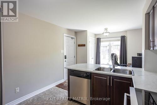 9 - 2224 Marble Crescent, Clarence-Rockland, ON - Indoor Photo Showing Kitchen With Double Sink