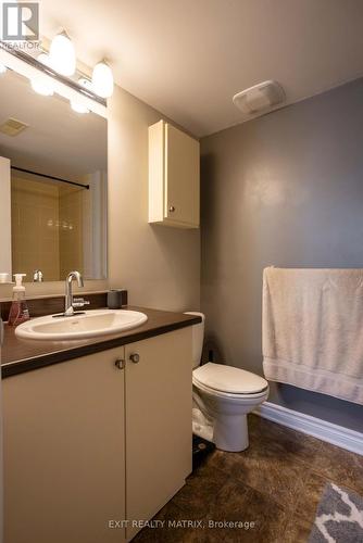 9 - 2224 Marble Crescent, Clarence-Rockland, ON - Indoor Photo Showing Bathroom