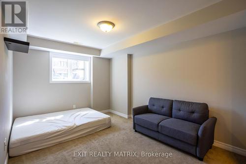 9 - 2224 Marble Crescent, Clarence-Rockland, ON - Indoor Photo Showing Bedroom