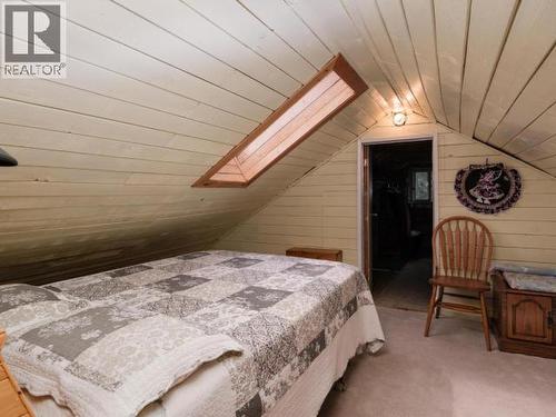52 Lakeview Road, Whitehorse South, YT - Indoor Photo Showing Bedroom