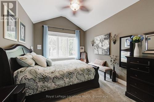 23 Covington Blue Crescent, Wasaga Beach, ON - Indoor Photo Showing Bedroom