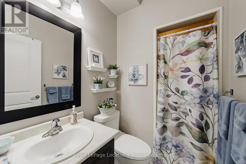 23 Covington Blue Crescent, Wasaga Beach, ON - Indoor Photo Showing Bathroom