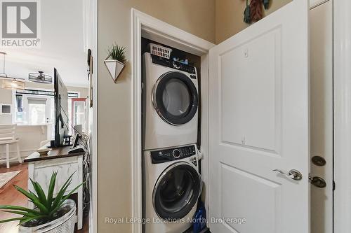 23 Covington Blue Crescent, Wasaga Beach, ON - Indoor Photo Showing Laundry Room