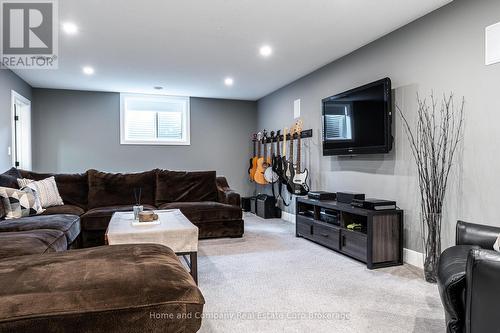 RecRoom - 3206 Vivian Line 37 Street, Stratford, ON - Indoor