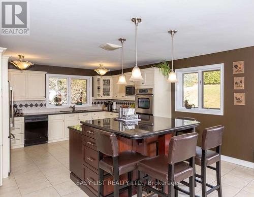 5 Worden View, Halton Hills, ON - Indoor