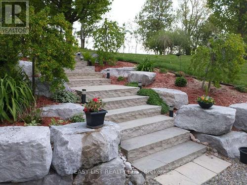 5 Worden View, Halton Hills, ON - Outdoor With Deck Patio Veranda