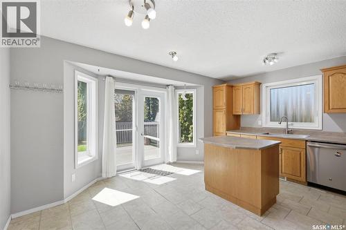 230 Konihowski Road, Saskatoon, SK - Indoor Photo Showing Kitchen