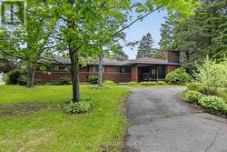 2 BIRDSTONE AVENUE Ottawa, ON K2S 0S2
