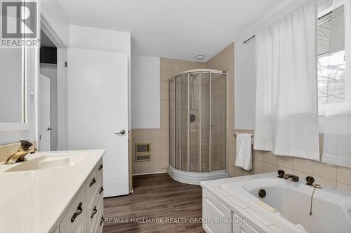 2 Birdstone Avenue, Ottawa, ON - Indoor Photo Showing Bathroom