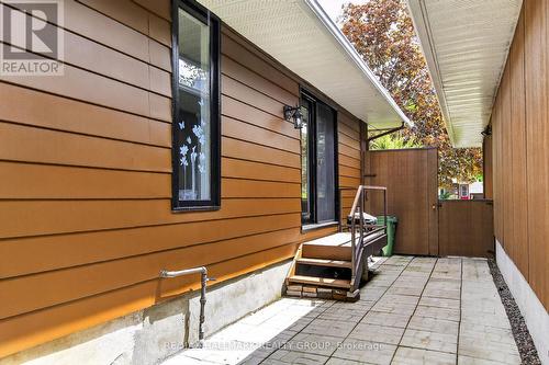 2 Birdstone Avenue, Ottawa, ON - Outdoor With Exterior