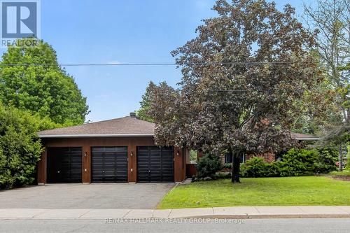 2 Birdstone Avenue, Ottawa, ON - Outdoor