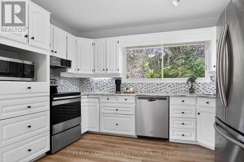 2 Birdstone Avenue, Ottawa, ON - Indoor Photo Showing Kitchen