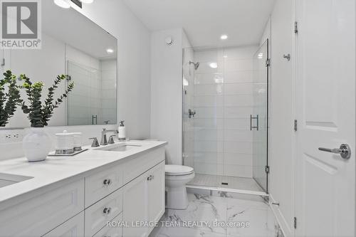 30 - 542 Crescendo Private, Ottawa, ON - Indoor Photo Showing Bathroom