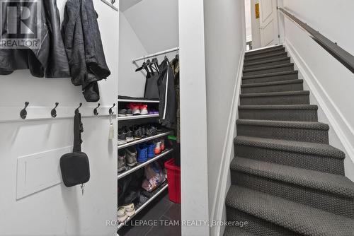 30 - 542 Crescendo Private, Ottawa, ON - Indoor