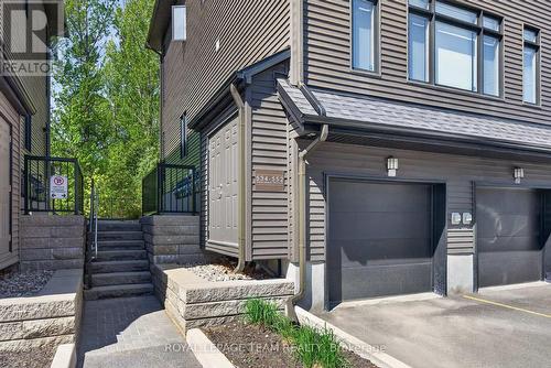 30 - 542 Crescendo Private, Ottawa, ON - Outdoor