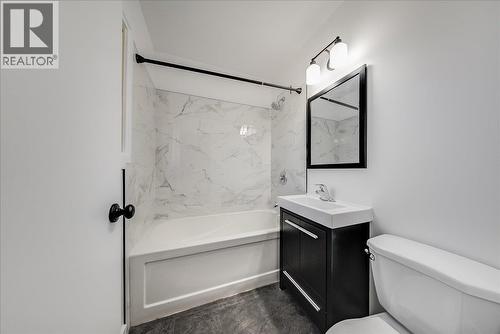 1480 Third Avenue, Trail, BC - Indoor Photo Showing Bathroom