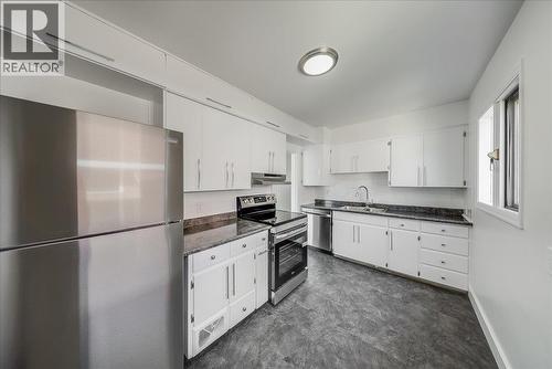 1480 Third Avenue, Trail, BC - Indoor Photo Showing Kitchen