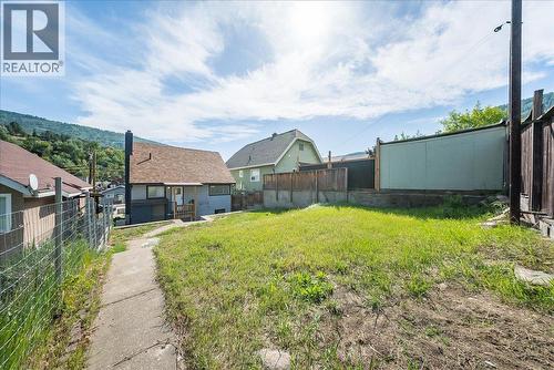 1480 Third Avenue, Trail, BC - Outdoor