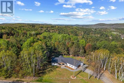 36 Hillcrest Avenue, Killaloe, Hagarty And Richards, ON - Outdoor With View