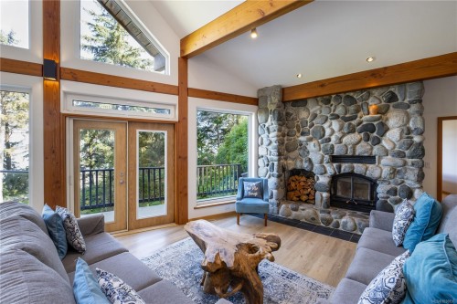 145 Petroglyph Way, Quadra Island, BC 