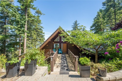 145 Petroglyph Way, Quadra Island, BC 