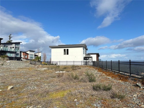 1155 Navigation Crt, Langford, BC 
