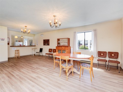 #5-3968 Cedar Hill Rd, Saanich, BC 