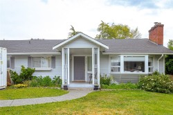 4127 Birtles Ave Saanich, BC V8Z 3Z3
