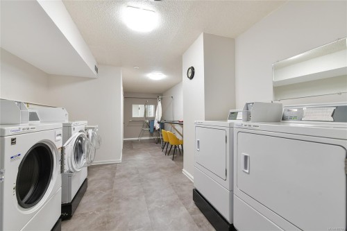 #111-9560 Fifth St, Sidney, BC - Indoor Photo Showing Laundry Room