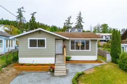 8082 York Ave Crofton, BC V0R 1R0