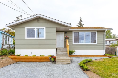 8082 York Ave, Crofton, BC 