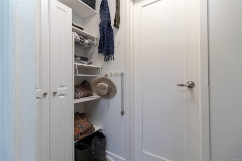 #102-1745 Leighton Rd, Victoria, BC - Indoor