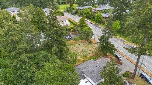 2204 Burnside Rd West, View Royal, BC 