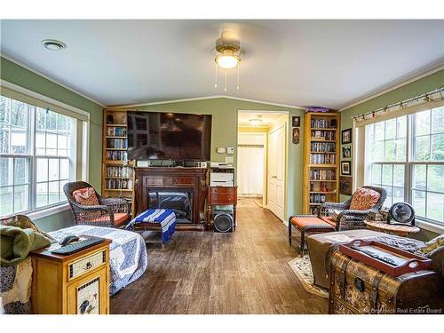 307 Waterville Rd, Waterville, NB 