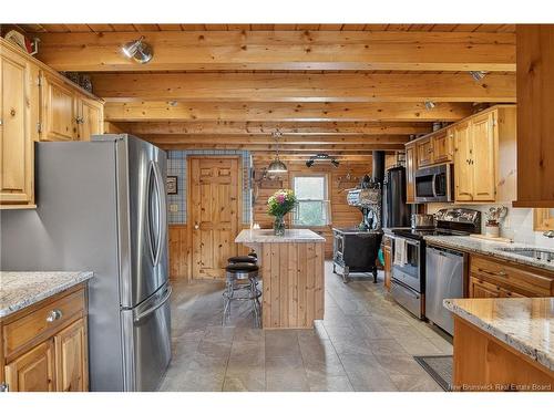 913 Guthrie Rd, Midland, NB 